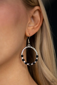 Paparazzi Earring - Glowing Grandeur - Black