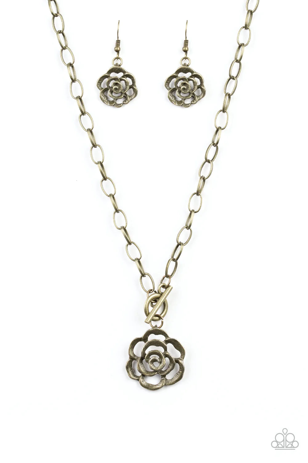 Paparazzi Necklace - Beautifully In Bloom - Brass