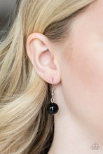 Load image into Gallery viewer, Paparazzi Necklace - Modern Day Malibu - Black
