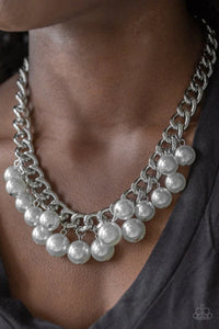 Paparazzi Necklace - Get Off My Runway - Silver