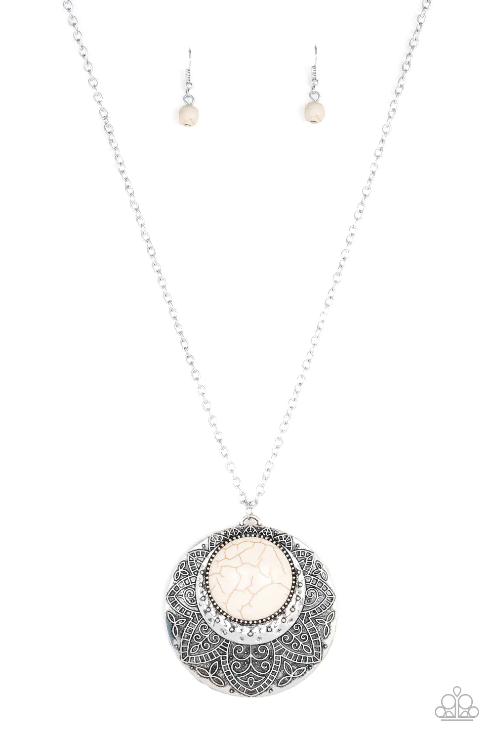 Paparazzi Necklace - Medallion Meadow - White