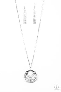 Paparazzi Necklace - Breaking Pattern - Silver