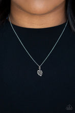 Load image into Gallery viewer, Paparazzi Necklace - Palm Tree Retreat - Silver
