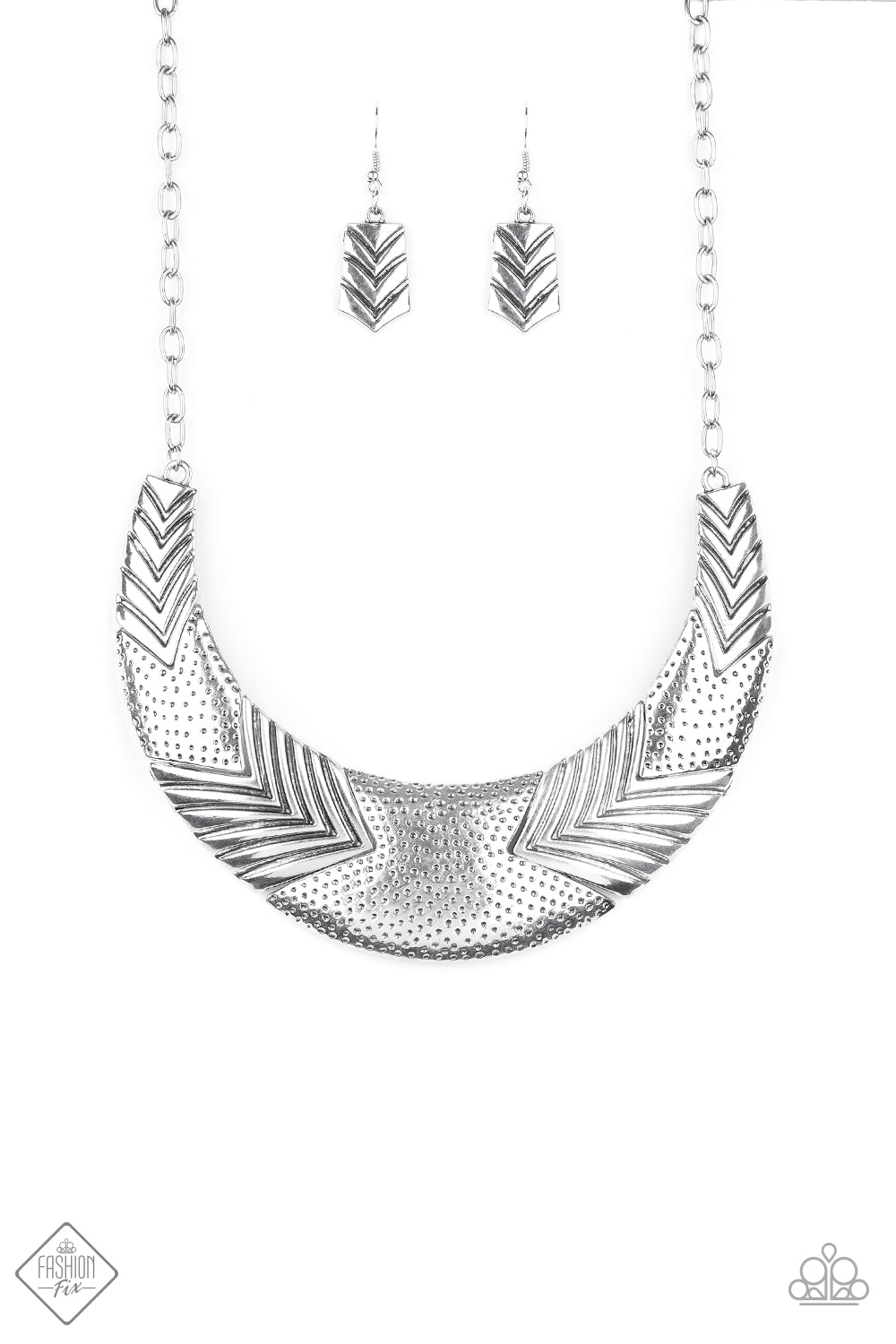 Paparazzi Necklace - Geographic Goddess - Silver
