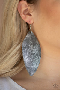 Paparazzi Earring - Serenely Smattered - Silver