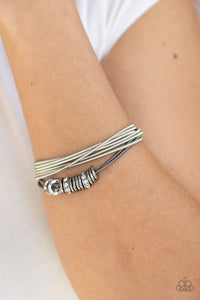 Paparazzi Bracelet - Magnetically Metro - Multi