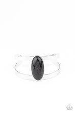 Load image into Gallery viewer, Paparazzi Bracelet - Quarry Queen - Black
