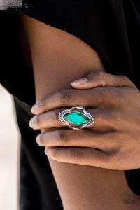 Paparazzi Ring - Leading Luster - Green