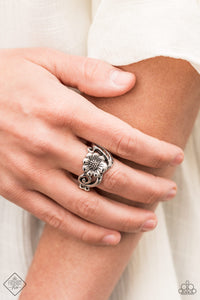 Paparazzi Ring - Oceanside Orchard - Silver