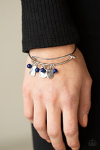 Load image into Gallery viewer, Paparazzi Bracelet - GROWING Strong - Blue
