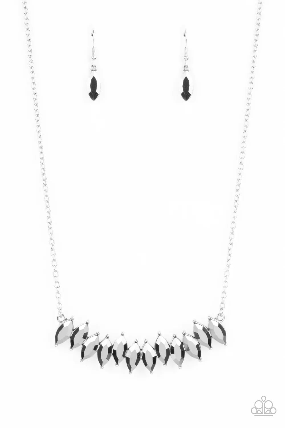 Paparazzi Necklace - Icy Intensity - Silver