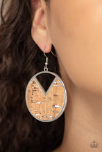 Load image into Gallery viewer, Paparazzi Earring - Nod to Nature - White

