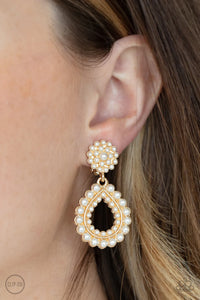 Paparazzi Earring - Discerning Droplets - Gold Clip-On