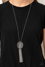 Load image into Gallery viewer, Paparazzi Necklace - Radical Refinery - Silver
