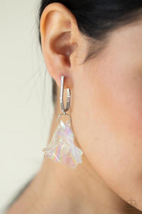 Paparazzi Earring - Jaw-Droppingly Jelly - Silver