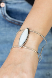 Paparazzi Bracelet - What You SEER Is What You Get - White