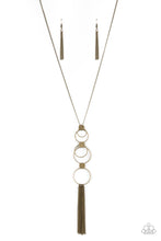 Load image into Gallery viewer, Paparazzi Necklace - Join The Circle - Brass
