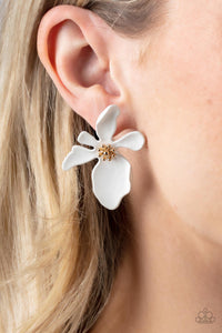 Paparazzi Earring - Hawaiian Heiress - White