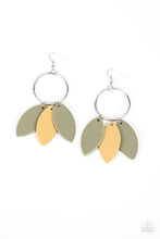 Load image into Gallery viewer, Paparazzi Earring - Leafy Laguna - Multi
