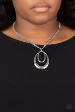 Load image into Gallery viewer, Paparazzi Necklace - Suburban Storm - Silver
