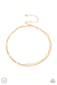 Paparazzi Necklace - Daintily Dapper - Gold Choker