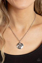 Load image into Gallery viewer, Paparazzi Necklace - Monarch Meadow - Silver
