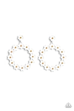 Load image into Gallery viewer, Paparazzi Earring - Daisy Meadows - White
