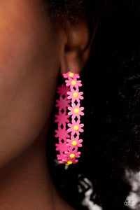 Paparazzi Earring - Daisy Disposition - Pink